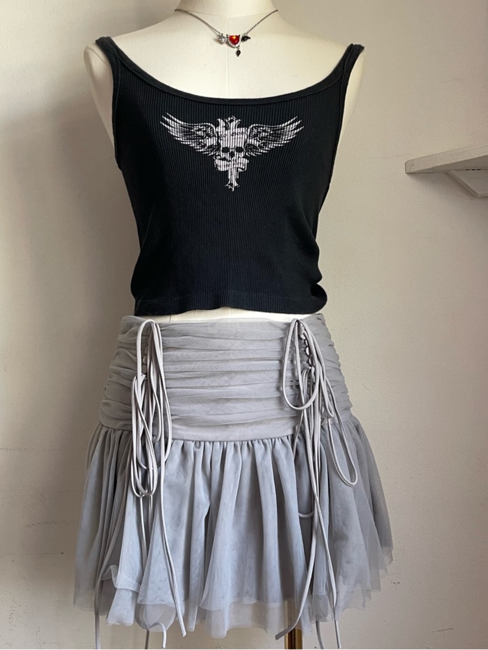 Vintage Black Ribbed Tank Top with White Winged Skull Graphic - Picture 4 of 4